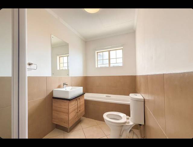 2 BEDROOM APARTMENT FOR SALE IN HEUWELOORD